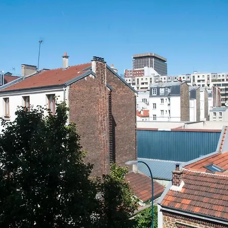 Comfortable Apartment Near Paris アパート *